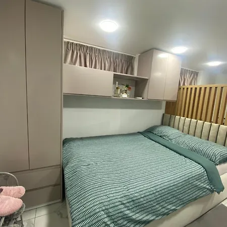 Apartment Studio Moderne Et Parking Gratuit