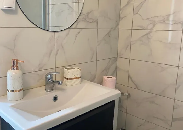 Moderne Et Parking Gratuit Dijon